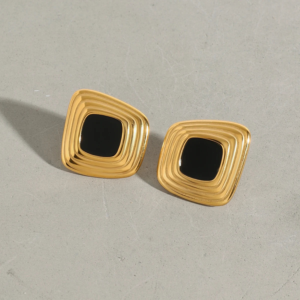 Geometric Ribbed Earrings 18K Gold Plated