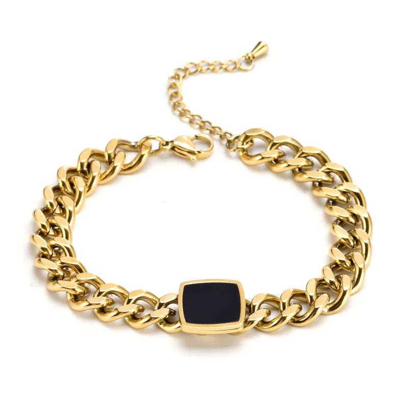Bracelet with Onyx Pendant Plated in 18k Gold