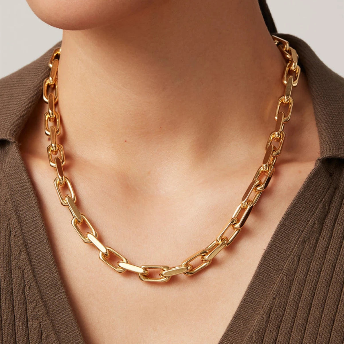 Oval max Choker
