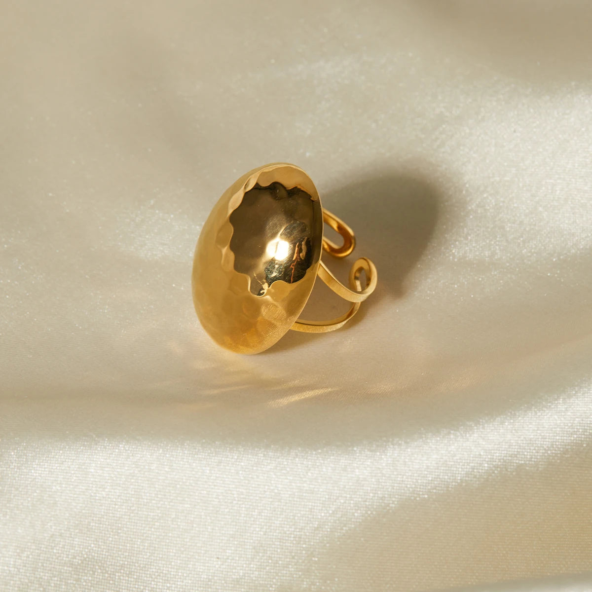Uworld Hammered Ring 18K Gold Plated