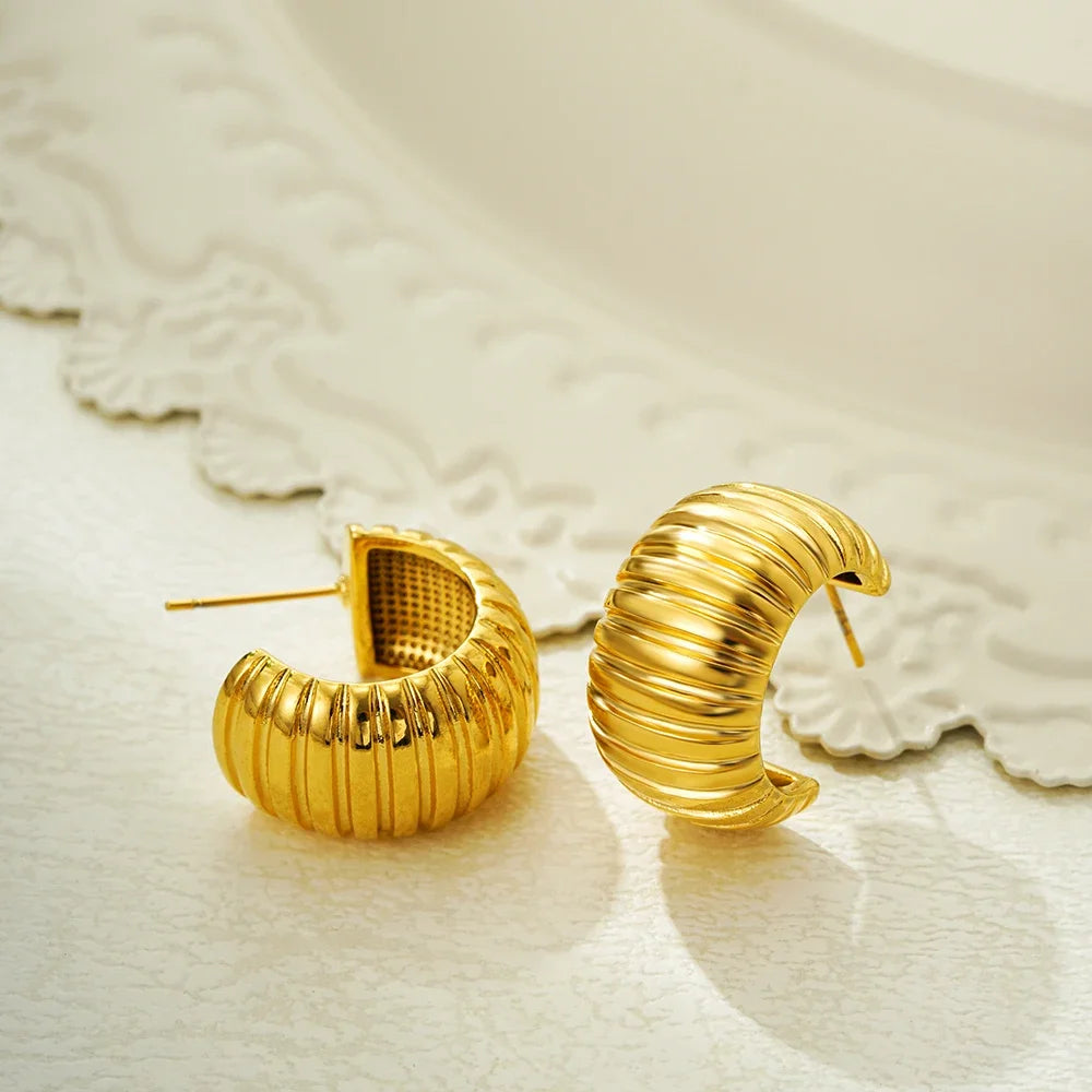 18K Gold Plated Huggie Hoop Earring