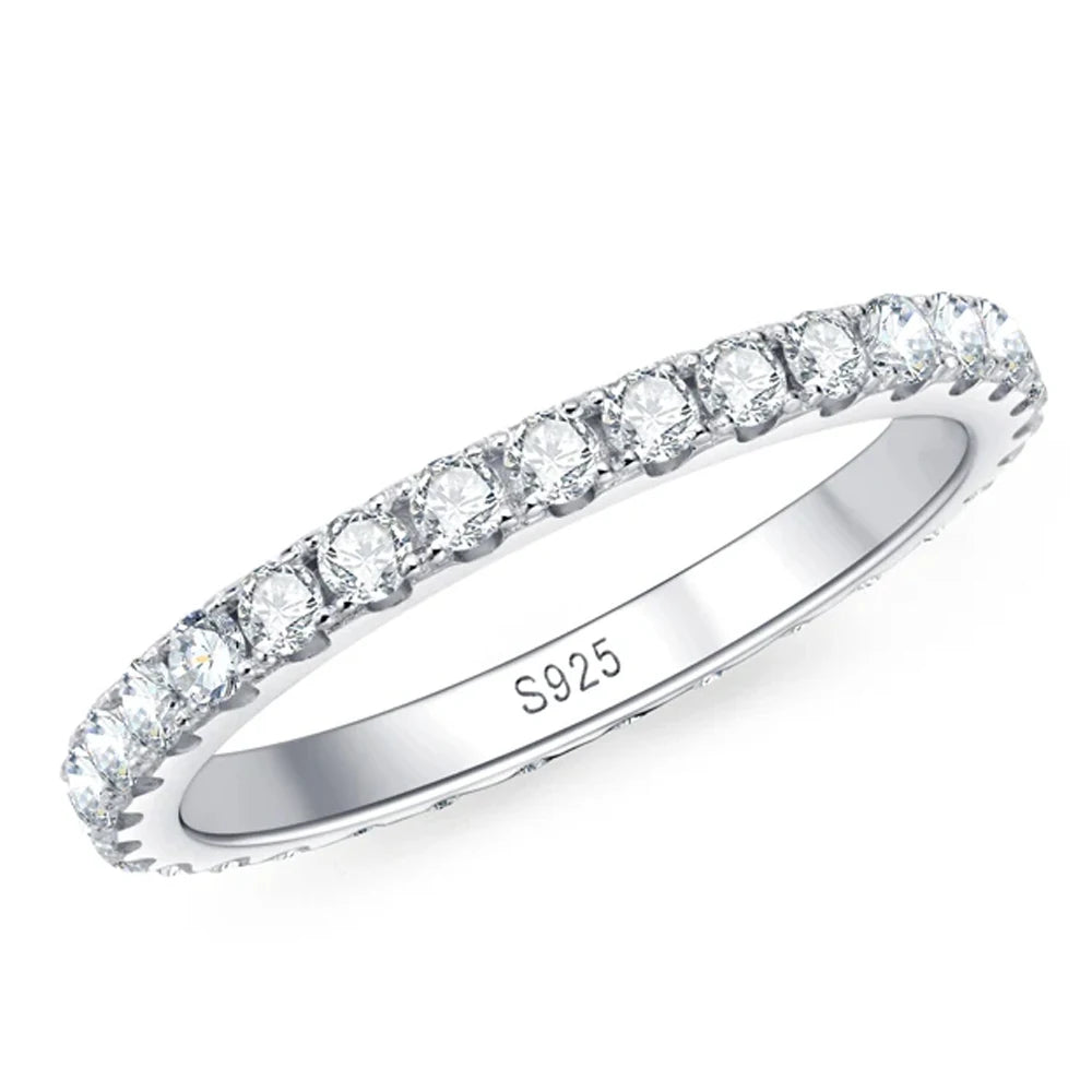 Moissanite ring in 18k white gold