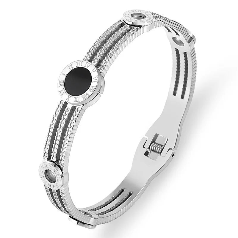 Triple Onyx Bracelet Plated in 18k Gold