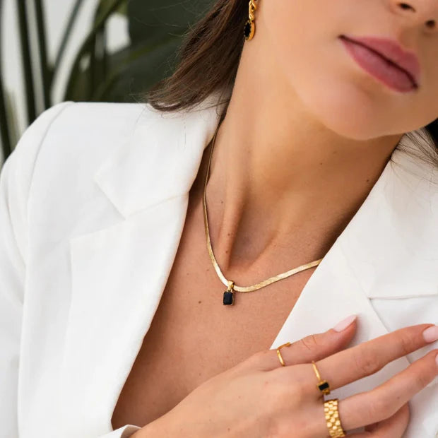 Riviera Mesh Pendant Necklace 18k Gold Plated