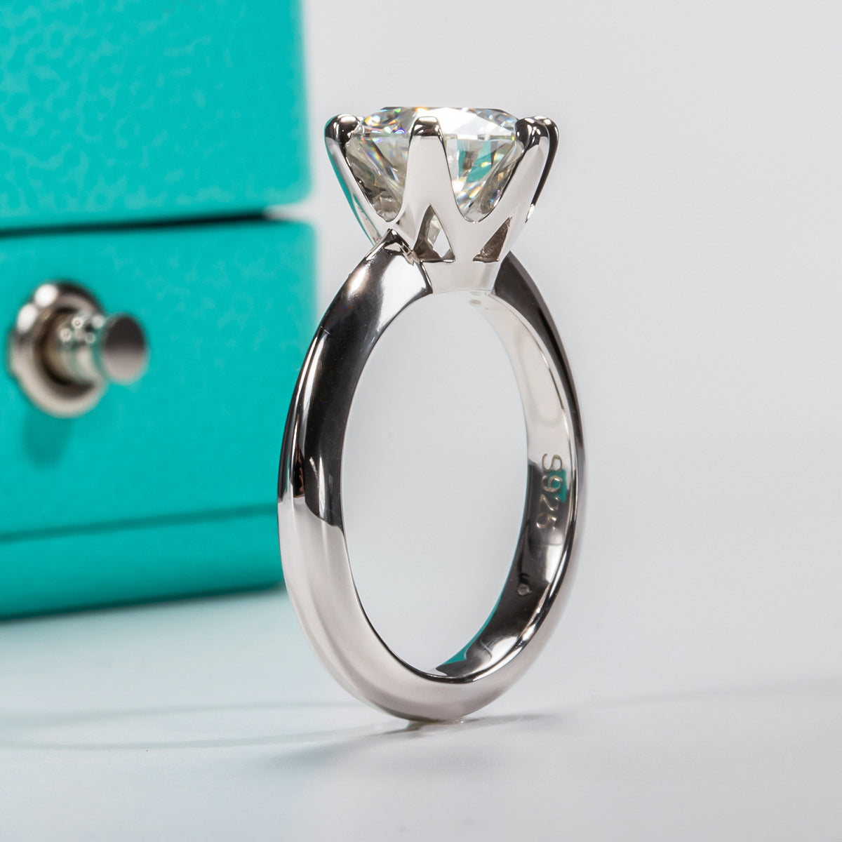 Moissanite Rings 6 Prongs Classic