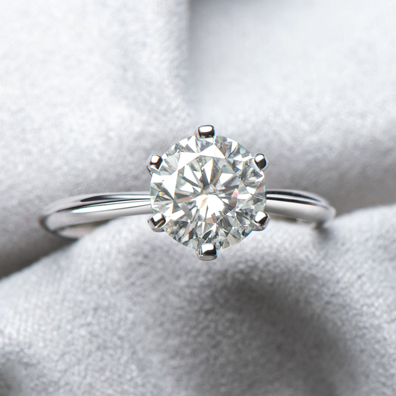 Moissanite Rings 6 Prongs Classic