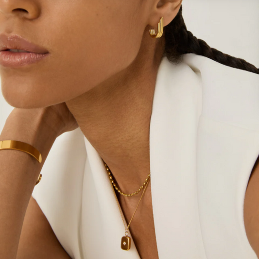 Monbella Earrings Plated in 18k Gold