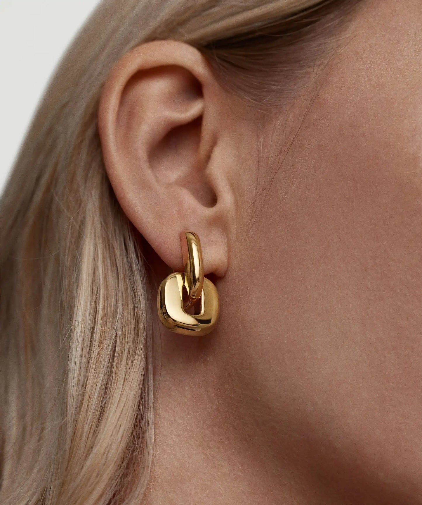 Uworld 18k Gold Plated Earrings
