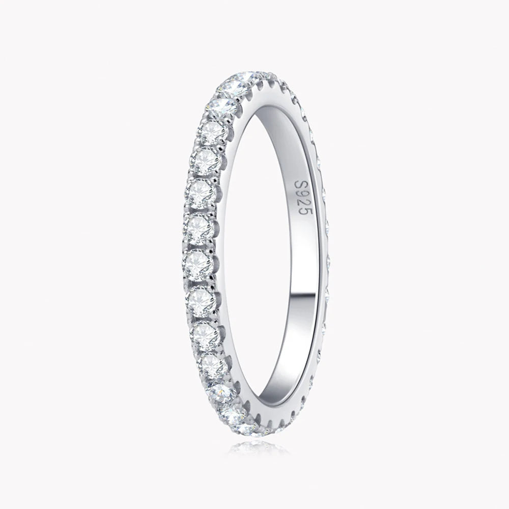 Moissanite ring in 18k white gold