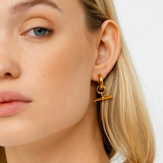 18k Gold Plated T-Bar Earring