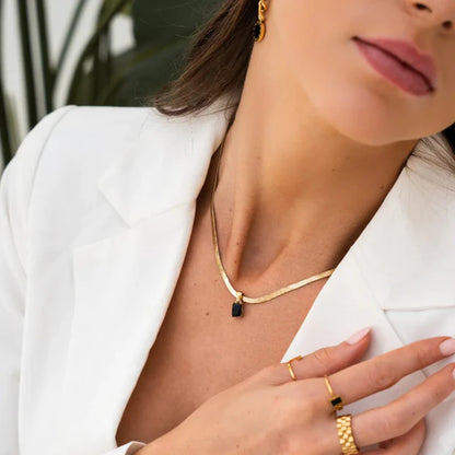 Riviera Mesh Pendant Necklace 18k Gold Plated