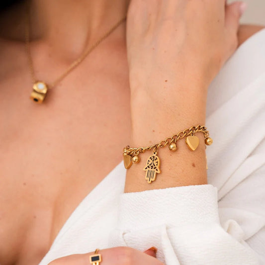 18K Gold Plated Heart and Hamsa Pendant Link Bracelet